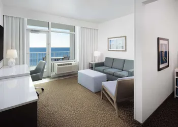 Best Western Premier The Tides hotel thumbnail 6