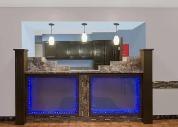 Super 8 by Wyndham Fort Sumner hotel thumbnail 2