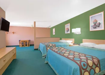 Super 8 by Wyndham Fort Sumner hotel thumbnail 8