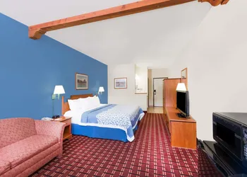 Days Inn & Suites by Wyndham Lordsburg hotel thumbnail 4