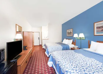 Days Inn & Suites by Wyndham Lordsburg hotel thumbnail 5