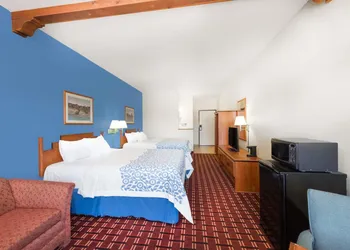 Days Inn & Suites by Wyndham Lordsburg hotel thumbnail 7