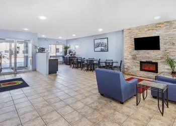 Super 8 by Wyndham Kokomo hotel thumbnail 5