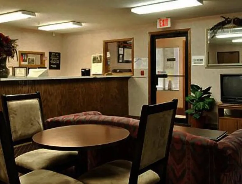 Americas Best Value Inn Beardstown hotel detail image 2