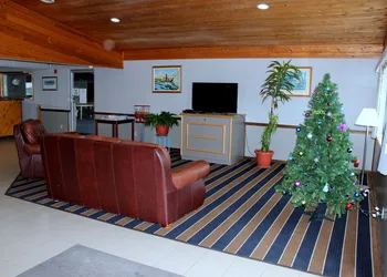 Super 8 by Wyndham Missouri Valley hotel thumbnail 6