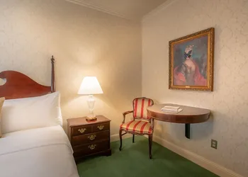 Bristol Hotel, Boutique Collection hotel thumbnail 6