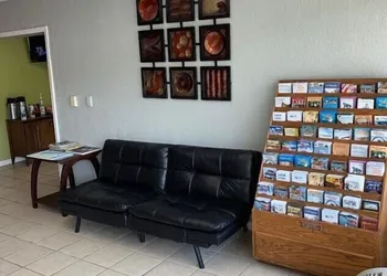 AmeriVu Inn & Suites - Gilbertsville hotel thumbnail 2