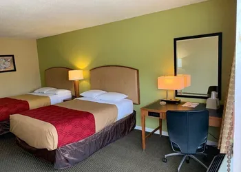 AmeriVu Inn & Suites - Gilbertsville hotel thumbnail 7