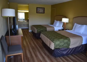 AmeriVu Inn & Suites - Gilbertsville hotel thumbnail 8