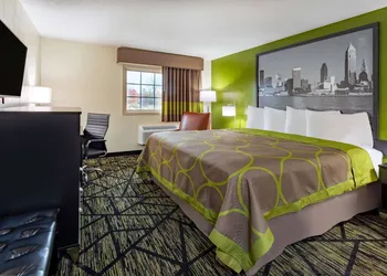 Super 8 by Wyndham Wooster hotel thumbnail 7