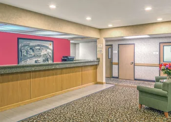 Super 8 by Wyndham Heyburn/Burley Area hotel thumbnail 2