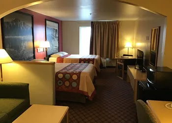 Super 8 by Wyndham Heyburn/Burley Area hotel thumbnail 8