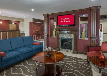 Red Roof Inn & Suites Little Rock hotel thumbnail 2