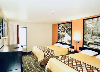 Super 8 by Wyndham Crossville TN hotel thumbnail 5