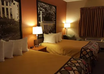 Super 8 by Wyndham Central City hotel thumbnail 5