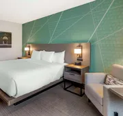 Comfort Inn & Suites Saratoga Springs hotel detail image 3