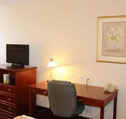 Quality Inn & Suites Edmonton International Airport hotel detail image 5