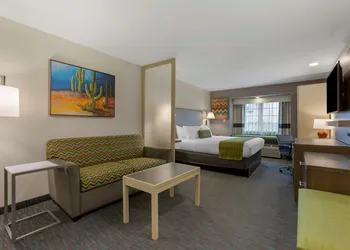 Best Western Plus Yuma Foothills Inn & Suites hotel thumbnail 8