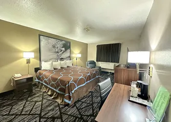 Super 8 by Wyndham Sisseton hotel thumbnail 5