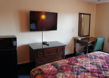 Coratel Inn and Suites Maple Grove hotel thumbnail 5