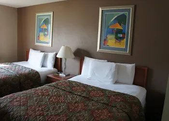 Coratel Inn and Suites Maple Grove hotel thumbnail 8