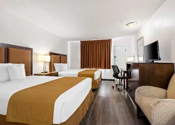Travelodge by Wyndham Page, View of Lake Powell hotel thumbnail 6
