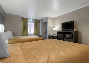 Quality Inn Sallisaw hotel thumbnail 8