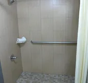 Econo Lodge Coliseum hotel detail image 7