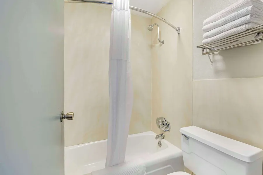 Quality Inn & Suites Santee I-95 hotel detail image 6