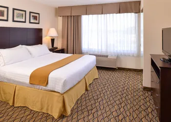 Holiday Inn Express St. Croix Valley by IHG hotel thumbnail 2