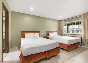 Safari Inn - Chico hotel thumbnail 6