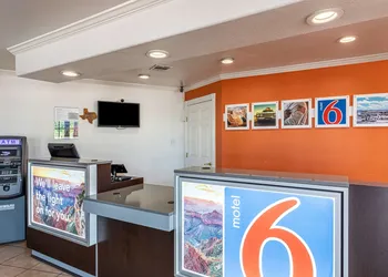 Motel 6 Georgetown, TX hotel thumbnail 2