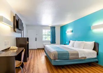 Motel 6 Georgetown, TX hotel thumbnail 6