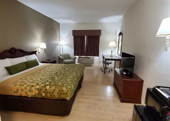 Econo Lodge Weatherford hotel thumbnail 6