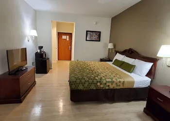 Econo Lodge Weatherford hotel thumbnail 7