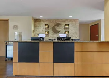 Comfort Inn & Suites Seguin hotel thumbnail 2