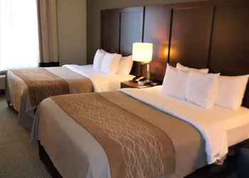 Comfort Inn & Suites Seguin hotel thumbnail 8