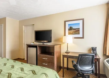 Quality Inn Burkeville Hwy 360 & 460 hotel thumbnail 4