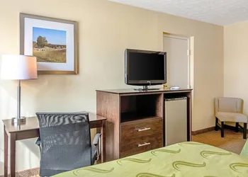 Quality Inn Burkeville Hwy 360 & 460 hotel thumbnail 7