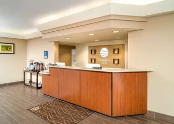 Comfort Inn & Suites Grundy hotel thumbnail 2