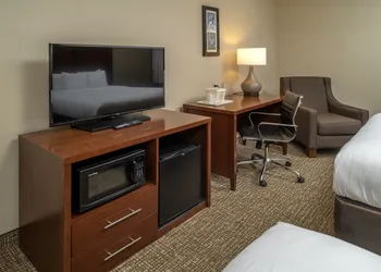 Comfort Inn & Suites Grundy hotel thumbnail 4