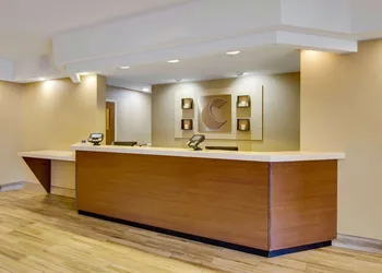 Comfort Inn Airport hotel thumbnail 5