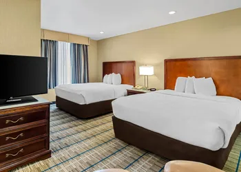 MainStay Suites Roanoke Airport hotel thumbnail 7