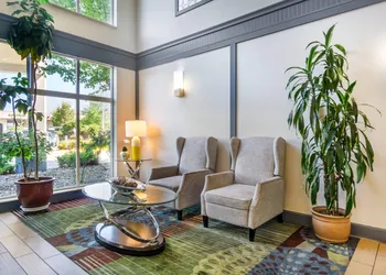 Comfort Inn Federal Way - Seattle hotel thumbnail 4