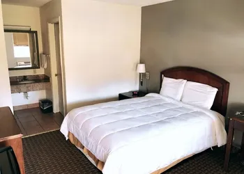 Americas Best Value Inn Princess Anne hotel thumbnail 6