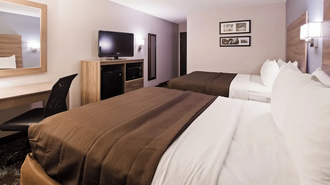 Ramada by Wyndham Cedar Rapids South hotel detail image 6