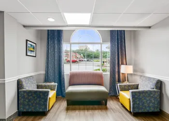 Quality Inn & Suites Bristol North hotel thumbnail 4