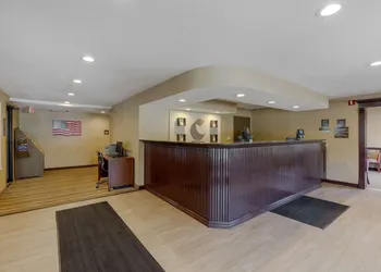 Comfort Inn Mount Vernon Downtown hotel thumbnail 2