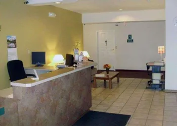 Rodeway Inn Salina North hotel thumbnail 4