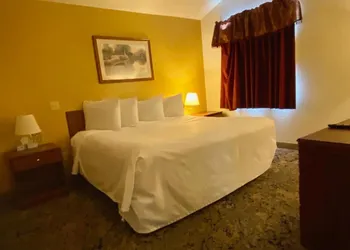 Rodeway Inn Salina North hotel thumbnail 7